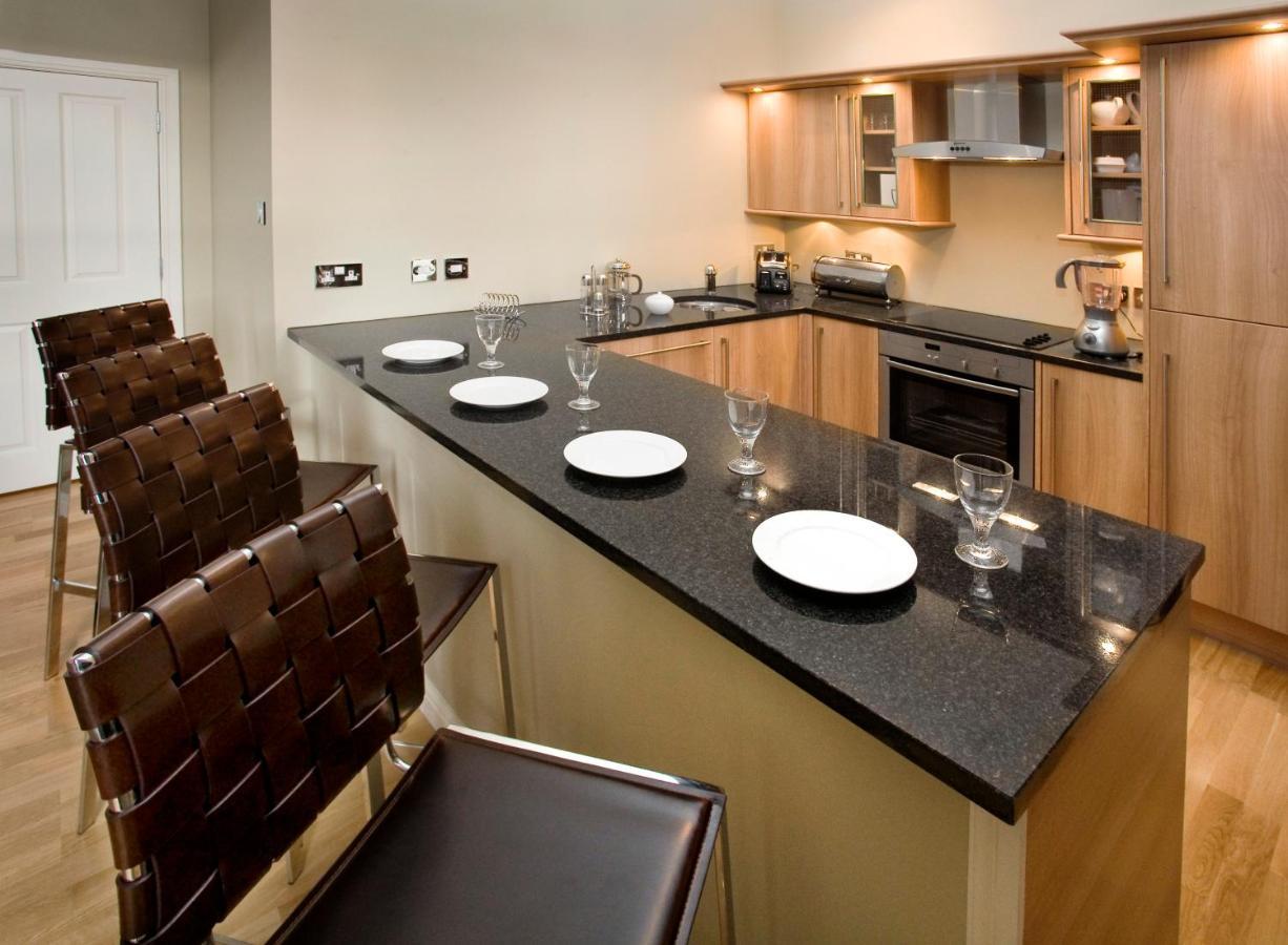 Old Town Suites - Royal Mile Edinburgh Bagian luar foto